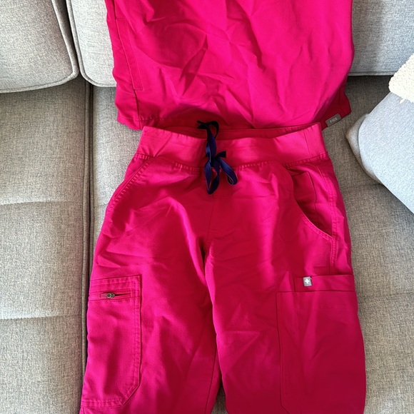 Figs scrub set - Picture 2 of 3